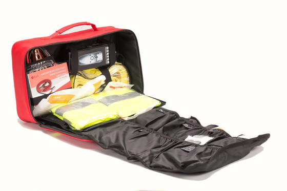 Czerwona torba tactical First Aid Kompaktna lekka i wyposażona w niezbędne środki
