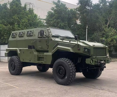 830 kg Całkowity ciężar pojazdu ochronnego z opancerzeniem