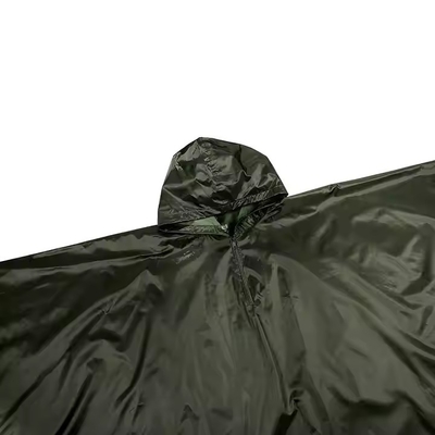 Oliwkowo-zielony oddychający płaszcz deszczowy z poliestrowego poncho do aktywności na zewnątrz