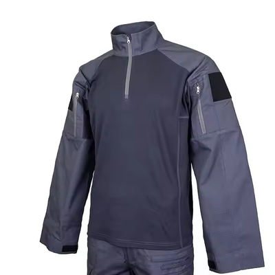 Wielo-kieszonkowy tactical suit z zamkiem w ciemno niebieskim kolorze z dostosowanym logo